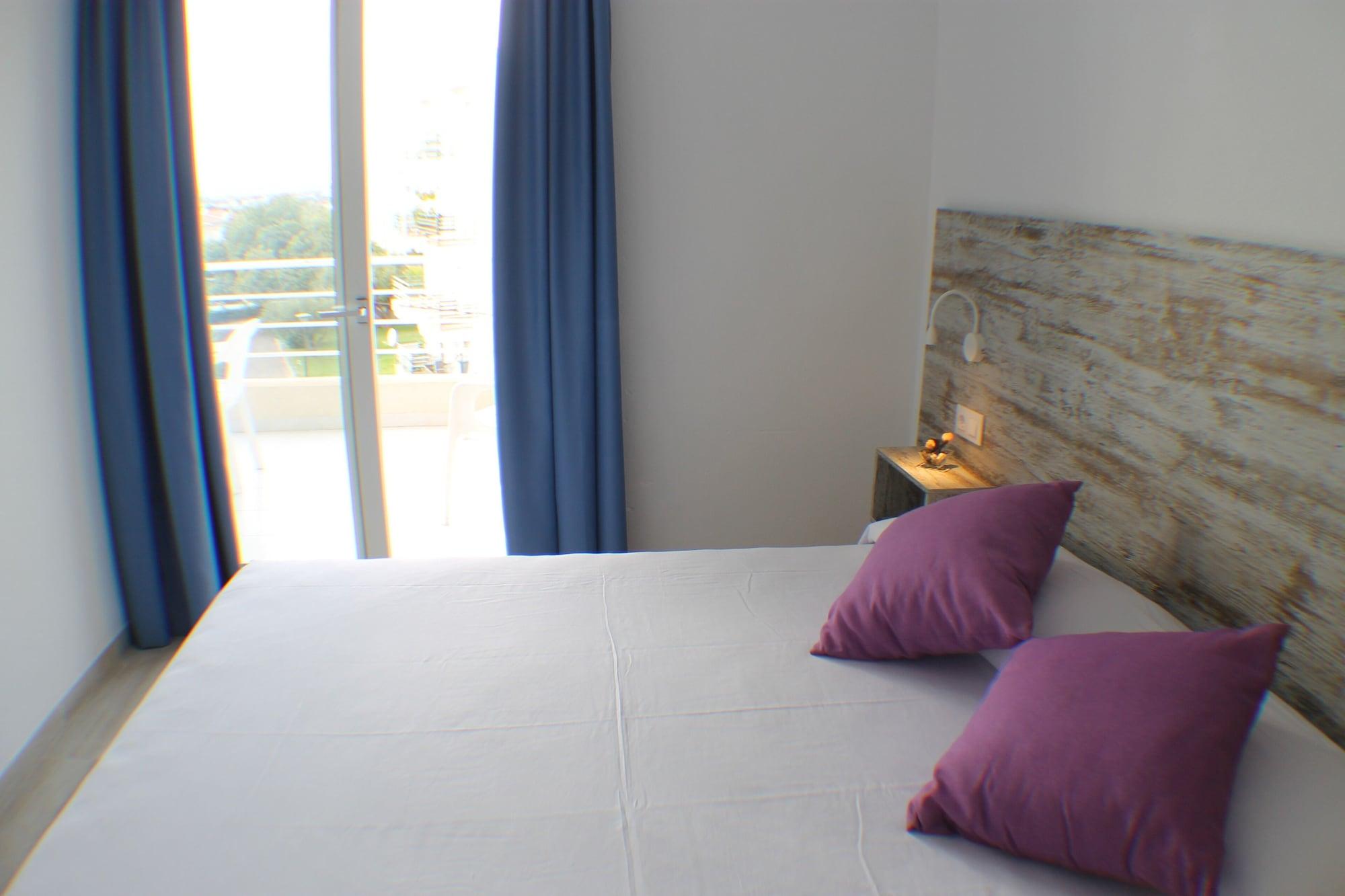 Agi Rescator Apartments Roses Zewnętrze zdjęcie