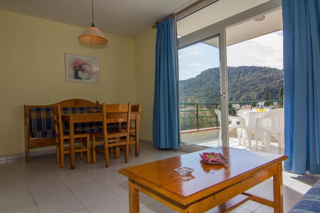 Agi Rescator Apartments Roses Zewnętrze zdjęcie