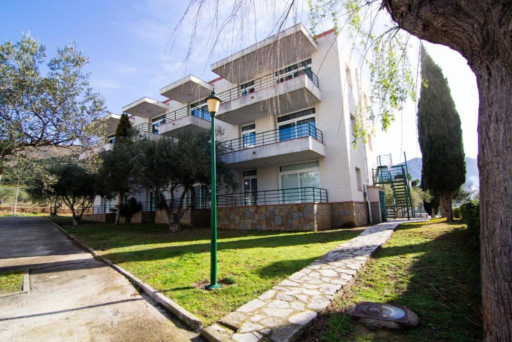 Agi Rescator Apartments Roses Zewnętrze zdjęcie
