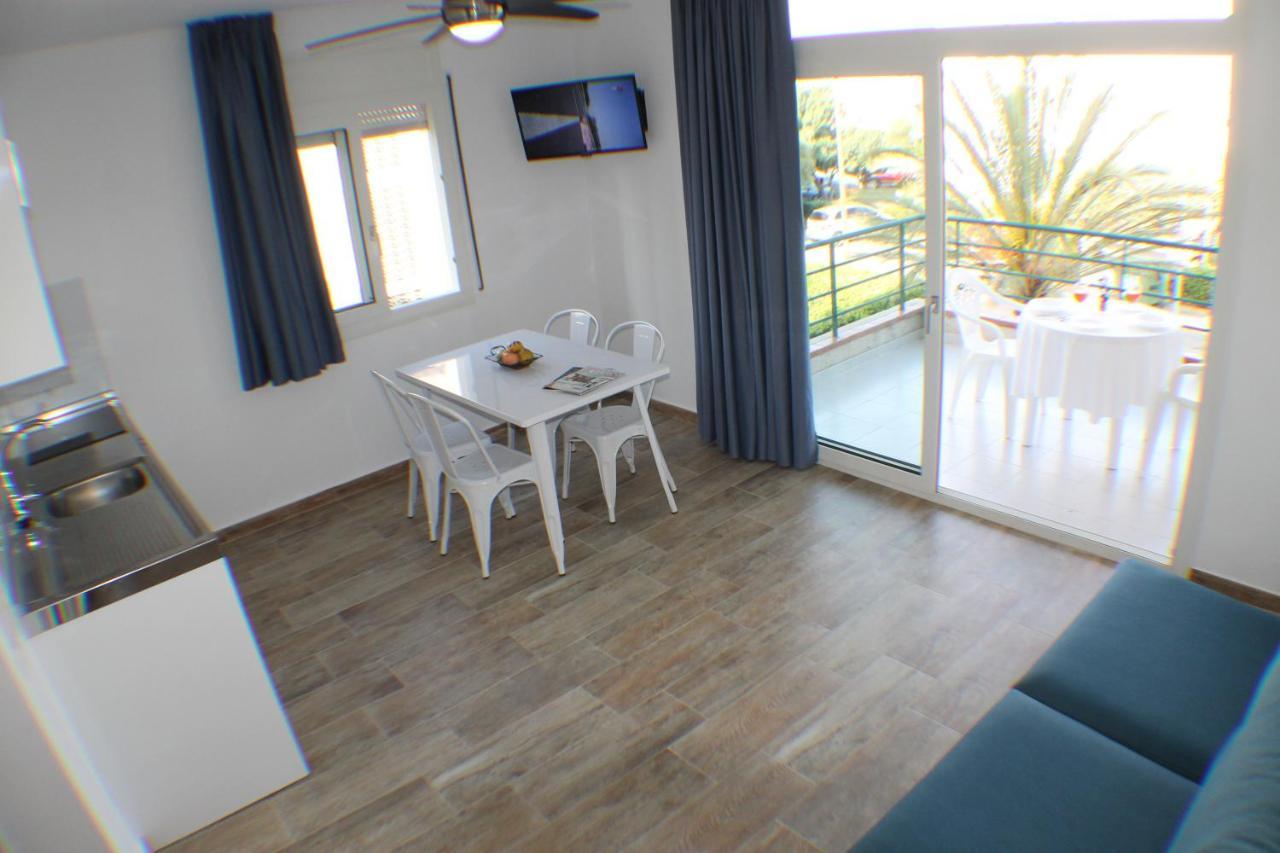 Agi Rescator Apartments Roses Zewnętrze zdjęcie