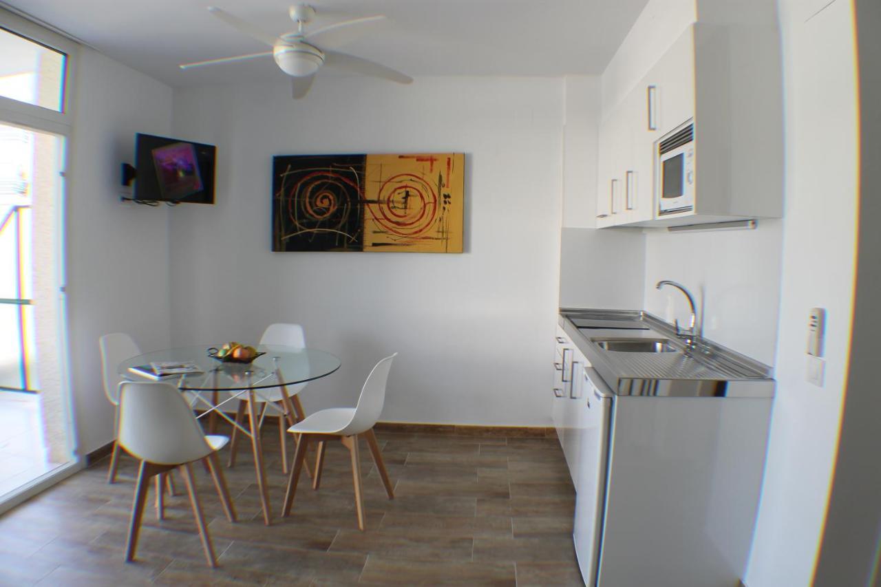 Agi Rescator Apartments Roses Zewnętrze zdjęcie