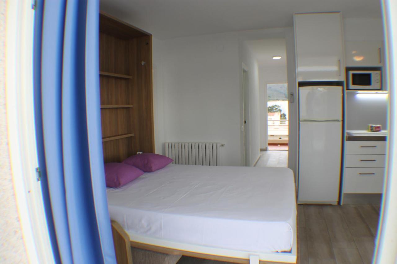 Agi Rescator Apartments Roses Zewnętrze zdjęcie